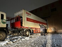 湖南首批水运进口水果运抵岳阳