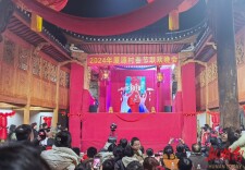 新田县厦源村：古村办“村晚” 年味儿更浓