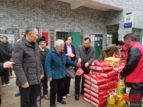 新田县陶岭镇：“湘商”回归显担当 爱心敬老暖人心