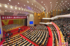 解码两会｜各代表团和列席、旁听人员座次如何安排？