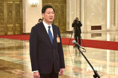 加快推进体育强国建设 打造体育产业新引擎——国家体育总局局长高志丹在“部长通道”回应社会关切