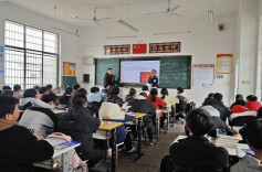 甘溪滩镇：人大代表上讲堂，讲好开学第一课