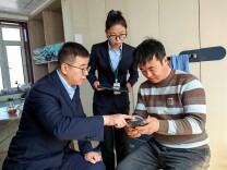 助力备春耕，农村信贷员走村串户“送钱”下乡