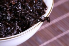如何从“茶渣”判断茶叶的好坏？