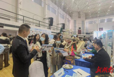 通道：“招才引才专列”进高校