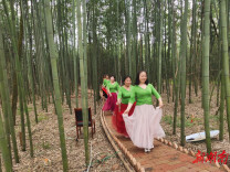 辰溪县孝坪镇：人居环境整治显成效，农村群众喜笑颜开