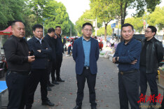 朱正权调研督导城市管理突出问题整改工作