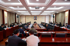 我县劳动模范和先进工作者评选会召开