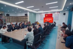 大汉集团管理层深度探访大汉红馆、蓝馆，共绘文化传承与数字化转型新蓝图