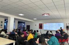 欣南社区:网络“直播课”进社区 为居民创业充电赋能