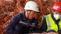 以“新”引质  与梦“铜”行——记2024年全国五一劳动奖章获得者何绪强