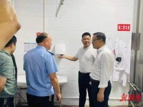 何小白到道县八小调研学校安全工作