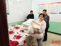 道县白马渡镇：闻“汛”而动 及时转移群众避险显担当