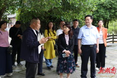 “三湘石榴红 同心促发展”省市调研组来通调研