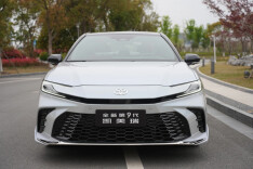 实测油耗4L/100km  第九代凯美瑞才是“新势力”