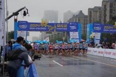 北京BJ30护航2024株洲马拉松激情开跑