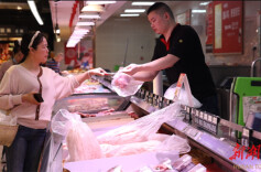 永州冷水滩：“五一”假期价稳物丰 消费市场繁荣有序