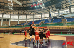 辰溪县船溪乡：篮球运动强体魄 疑心聚力展风采