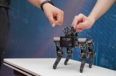 哈尔滨工业大学举办学生创新创业成果展