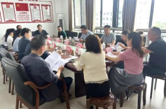 朱平到区委党史研究室调研