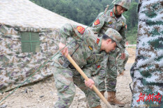 永顺县商务战线开展2024年基干民兵野外拉练活动