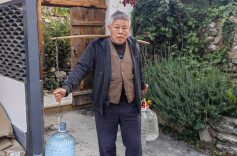 人生八十话谭翁——为祝贺谭谈先生八十寿辰而作