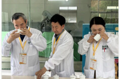 第五届“ 幽良山杯 ”岳阳黄茶（机械） 制茶师大赛举行，永巨茶业制茶师获第四名