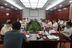 九三学社省委会举行“产业园区与入园企业利益捆绑长效机制研究”课题省直部门座谈会