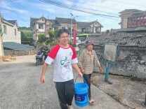 青春“三下乡”丨鱼苗入田，希望生根！雅沙村残联为残疾人送上“致富鱼”