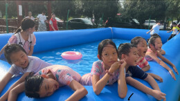 邵阳北塔区陈家桥镇打造了12座安全泳池，成为孩子们夏日戏水的“快乐堡垒”