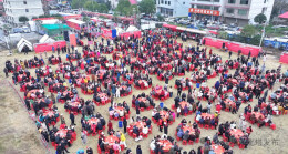 千人免费嗦粉！邵阳市首届土货集市不仅有“烟火气”更有“文化味”