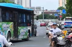 新车主动刹车系统频频失灵，消费者起诉要求退一赔三