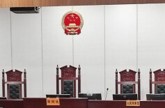 老人留下遗嘱后过世，女儿起诉父亲生前女友争遗产