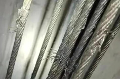 军哥说新闻丨物业更迭下 割裂电梯钢绳绝非选项（下）