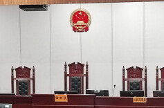 阿尔茨海默病老人在养老院伤害室友致死，谁来担责