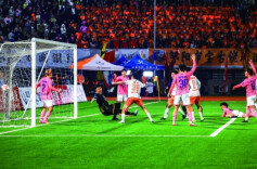 “苏超”点燃全民足球氛围，“湘超”接棒创新出圈方式