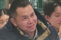 一堂课“是不是”说了94遍！新化一中唐老师视频温暖全网，学生集体“告白”师恩