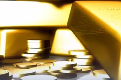 国际金价、银价再创历史新高，国内金饰克价涨到1459元