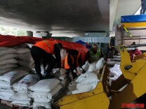 铲车融雪剂就位，24小时值守！长沙城管备战雨雪保畅通丨战寒潮