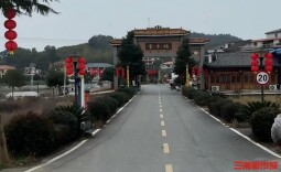 千盏灯笼点亮回家路，游子自掏腰包升级“故乡年味”