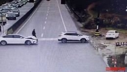 路遇交通事故引发拥堵，休假民警紧急“上岗”｜2026春运进行时