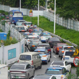 春节返程车流激增，湖南境内超百条高速路段出现缓行或管制｜过年啦