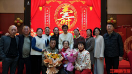 90岁恩师记着每个学生生日，他们把48年师生情写成歌