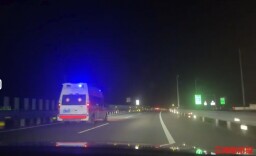 深夜高速上的“生死救援”，交警、医护联手救治新生儿