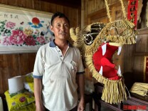 从12岁玩到61岁，一把稻草在他手中“长”出筋骨