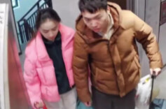 夫妻春节回家发现家门大开，原来智能锁半夜被风吹开了，客服：关门时要确认锁舌真的卡死了