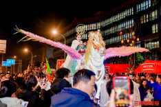 2.2公里“年味走廊”，近10万市民狂欢！株洲这场元宵盛会“政企社”联手点亮“工业之光”