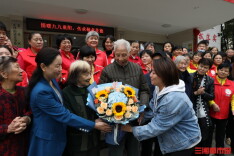 ​95岁老人“抠门”半辈子，只为扶一把更多需要帮助的人｜26℃