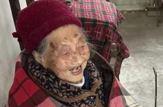 军哥说新闻｜何为真正的养老(之一）百岁老人重燃生之眷恋