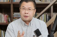 军哥说新闻｜从泥地追梦到世界登顶，湖南伢子张雪一战封神